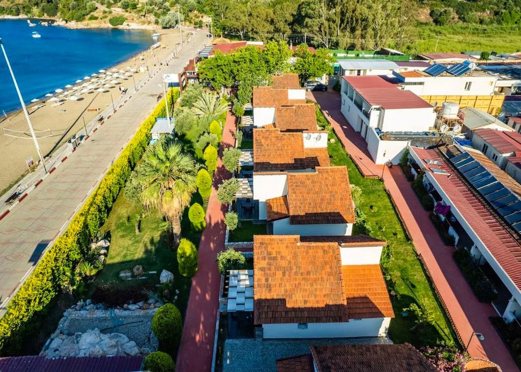 General view, Club Sideris, Izmir