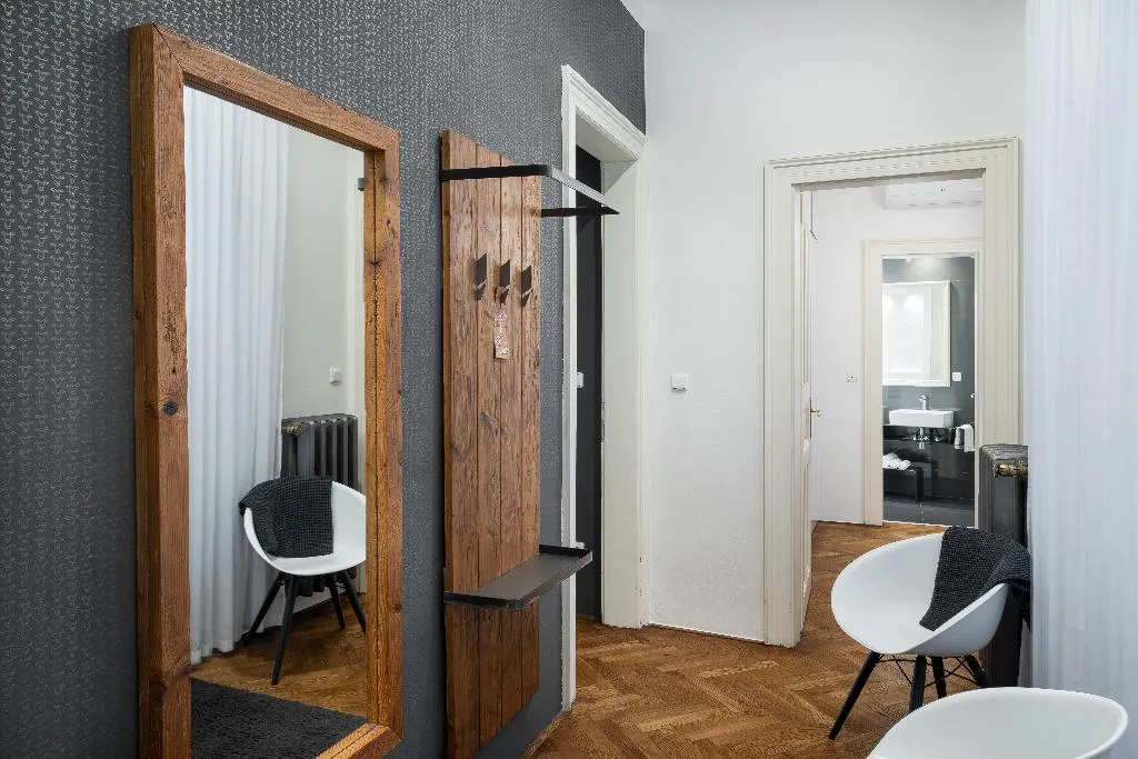 APARTMENT TWO BEDROOMS Room, Mooo Downtown, Prague