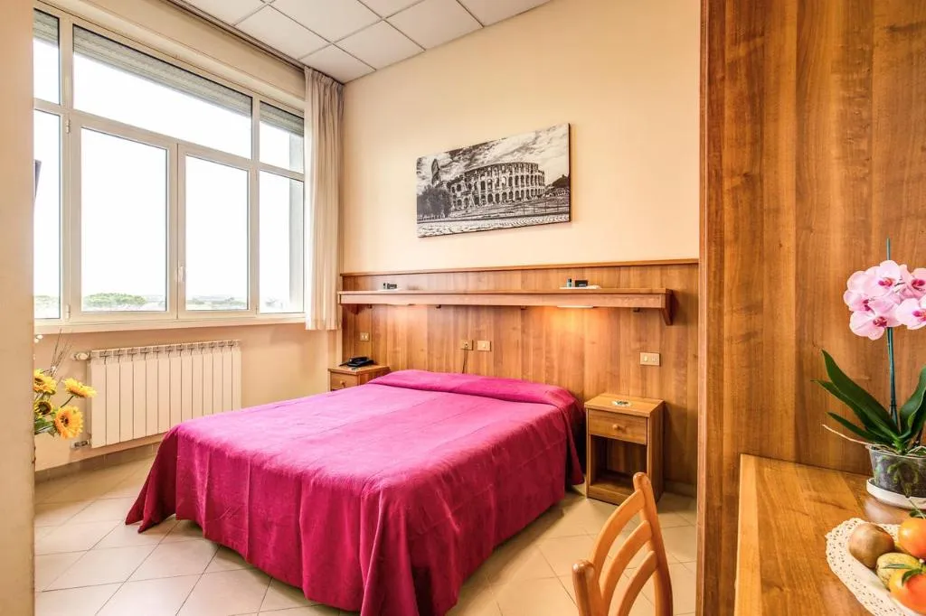 QUADRUPLE CLASSIC Room, Domus Urbis, Rome