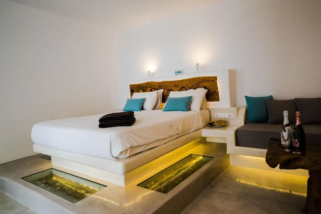 Room, Flaskos Suites, Mykonos