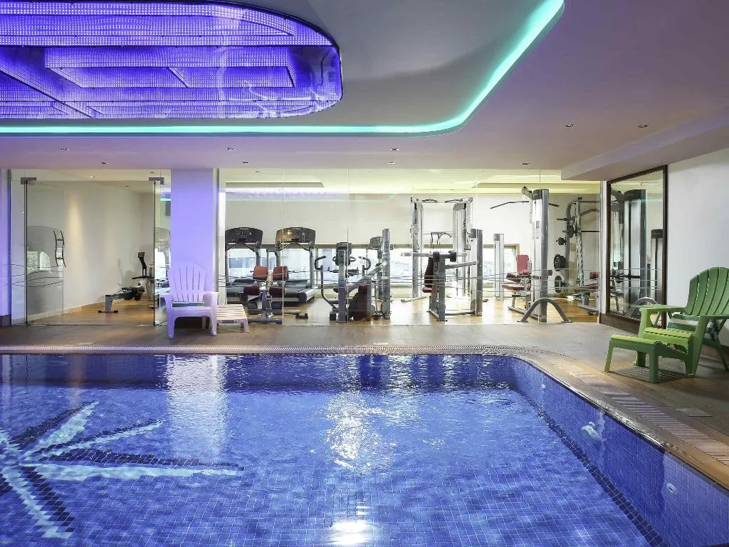Pool, Ibis Styles Dubai Jumeira, Dubai