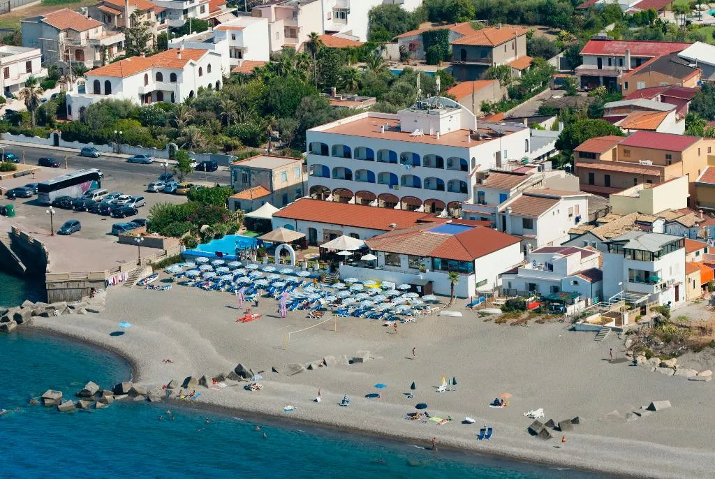 General view, Il Gabbiano Beach, Catania