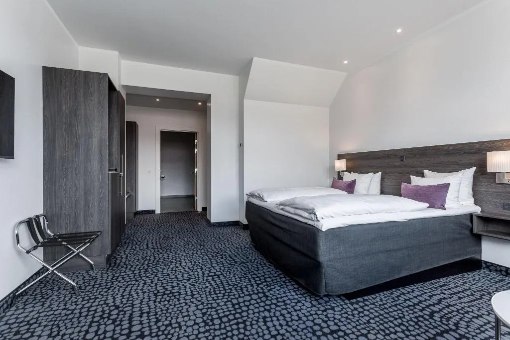 DOUBLE SUPERIOR KING BED Room, Mercur Copenhagen Hotel, Copenhagen