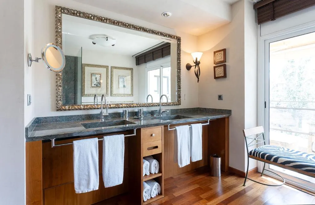 SUITE SEA VIEW Room, Suites Del Mar Fenals, Costa Brava