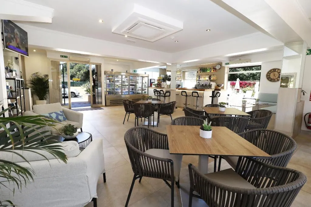 Bar, Naika Studios & Apartments, Majorca