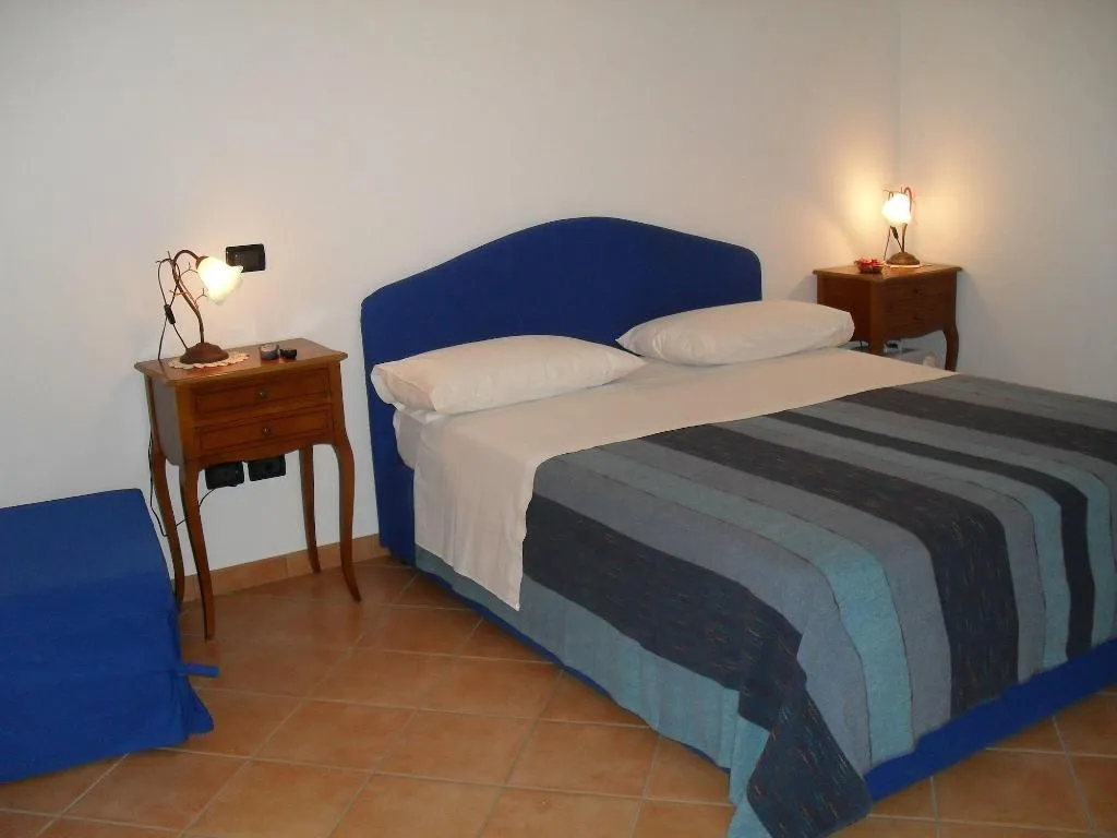 Room, B&B Puntaferano, Naples