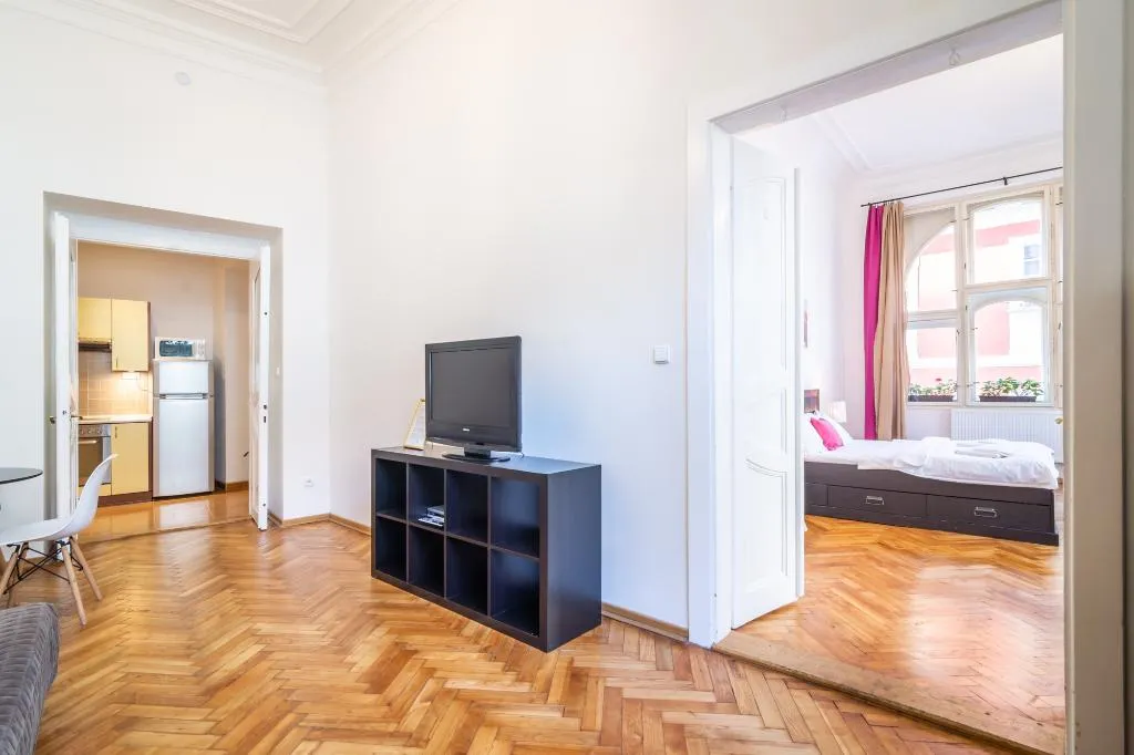 APARTMENT ONE BEDROOM ONE BATHROOM Room, Royal Road Residence, Prague