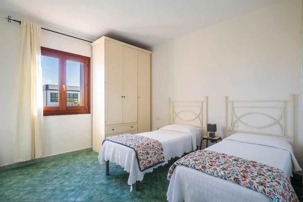 APARTMENT CAPACITY 4 Room, Appartamenti Tiffany, Olbia