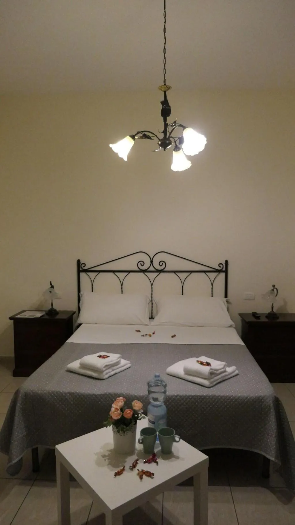 Room, B&B Dimora Cirillo, Naples