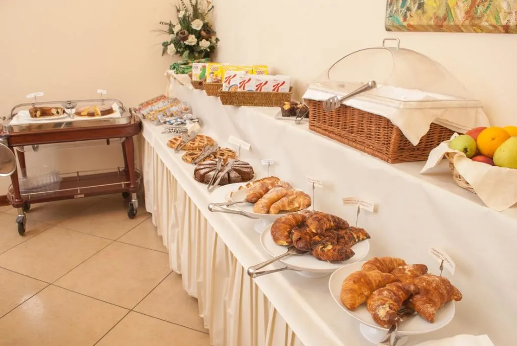 Restaurant, Le Cheminee Business Hotel, Naples