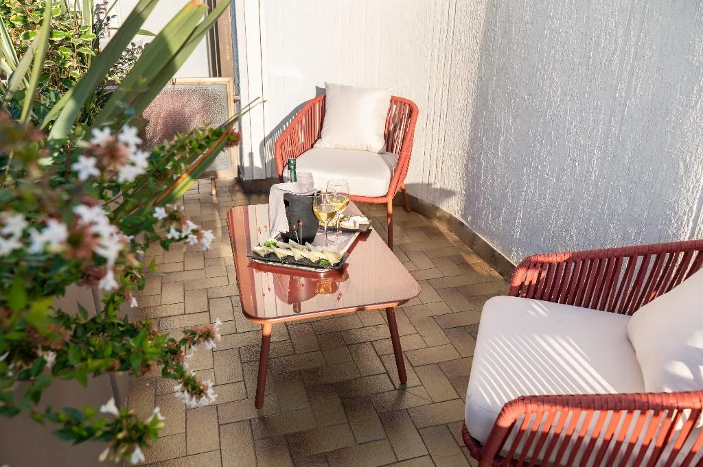 Double or Twin DELUXE WITH BALCONY Room, Starhotels Michelangelo Firenze, Florence