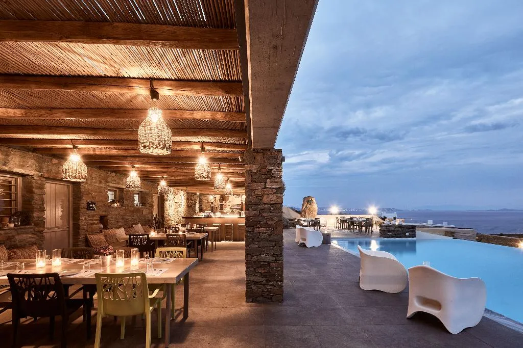 General view, Diles & Rinies, Mykonos