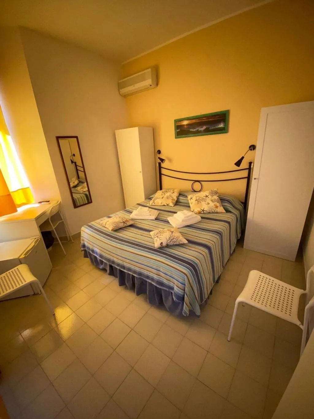 Room, B&B Stella Marina, Catania