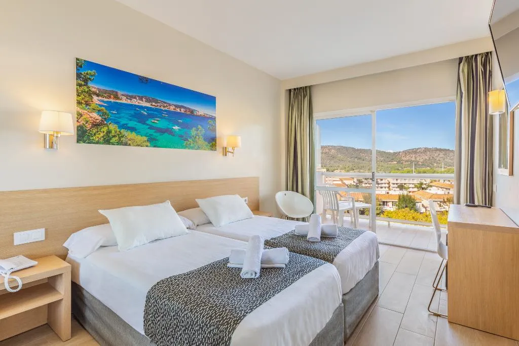 TWIN STANDARD Room, Samos, Majorca