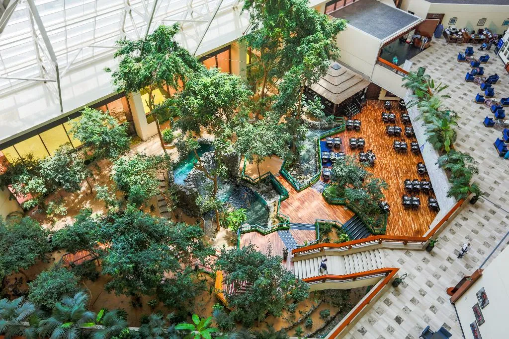 Restaurant, Radisson Blu Resort, Sharjah, Dubai