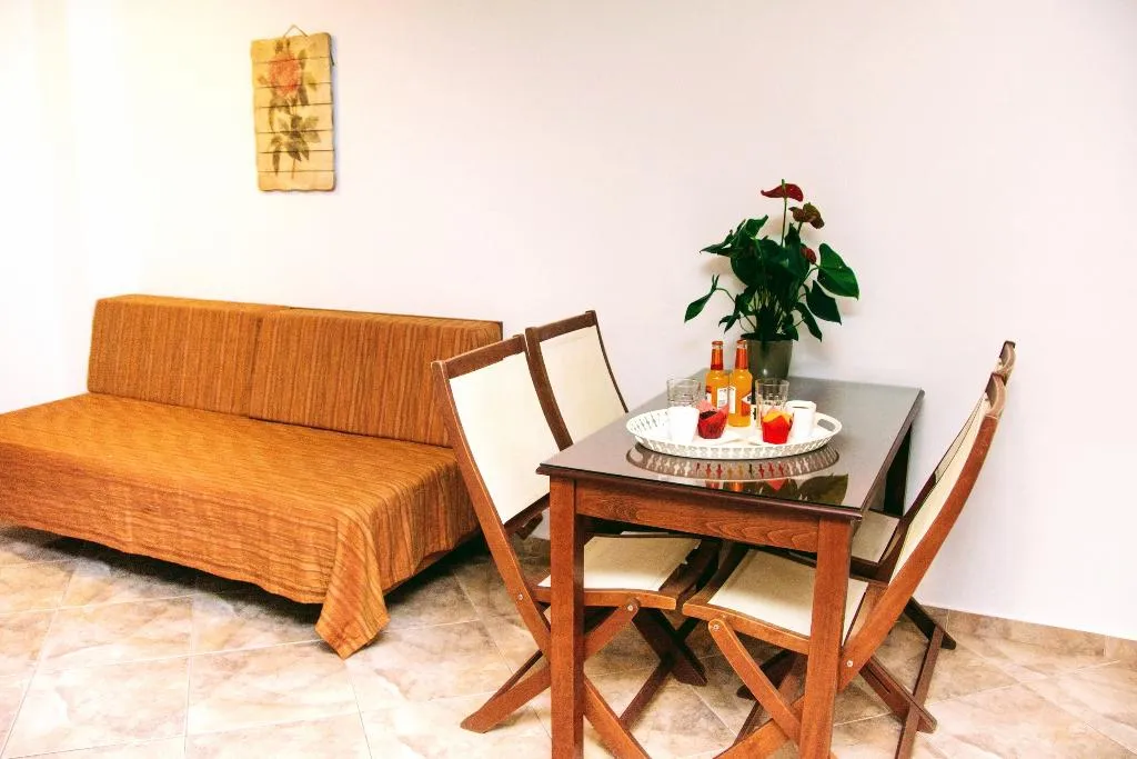 APARTMENT CAPACITY 4 ONE BEDROOM Room, Ippoliti Village, Crete