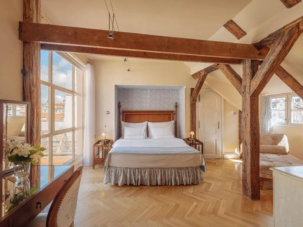 DOUBLE EXECUTIVE KING BED Room, The Mozart Prague, Prague