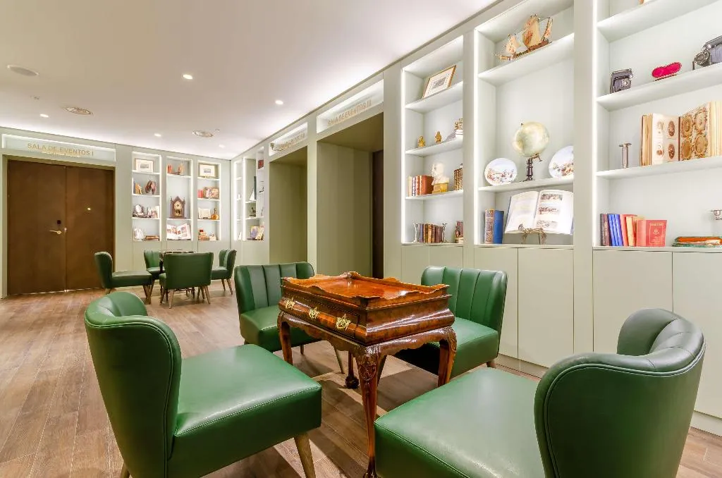 Lobby, The Emerald House Lisbon, Curio Collection by Hilt, Lisbon