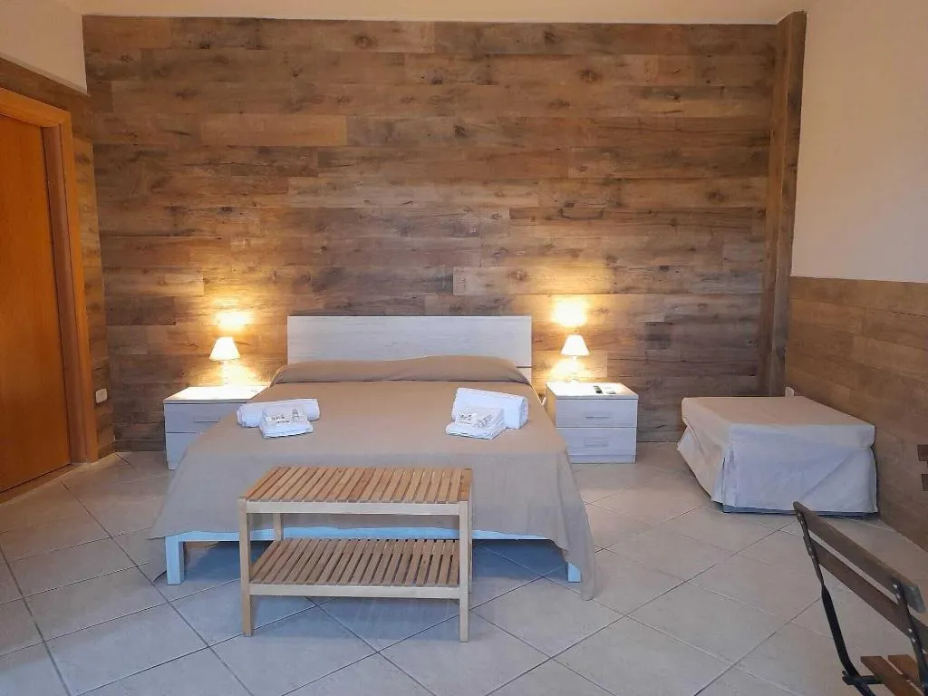 Room, City Pompei Accommodations, Naples