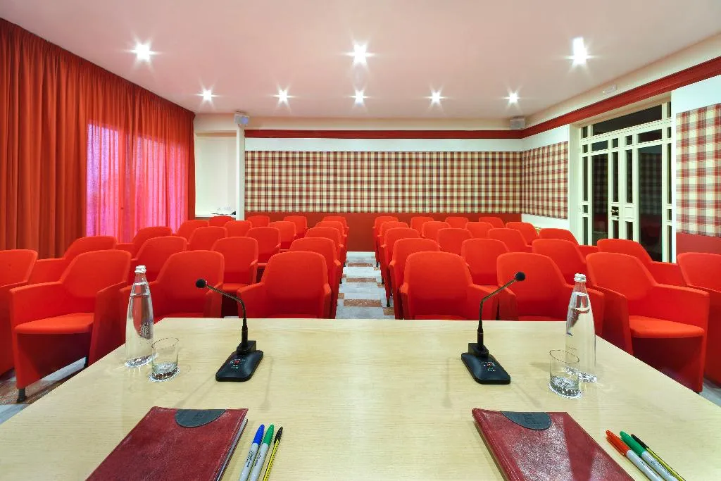 Conferences, Continental, Naples