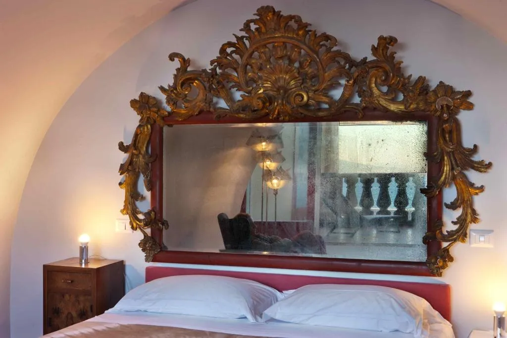 Room, Marina Piccola 73, Naples
