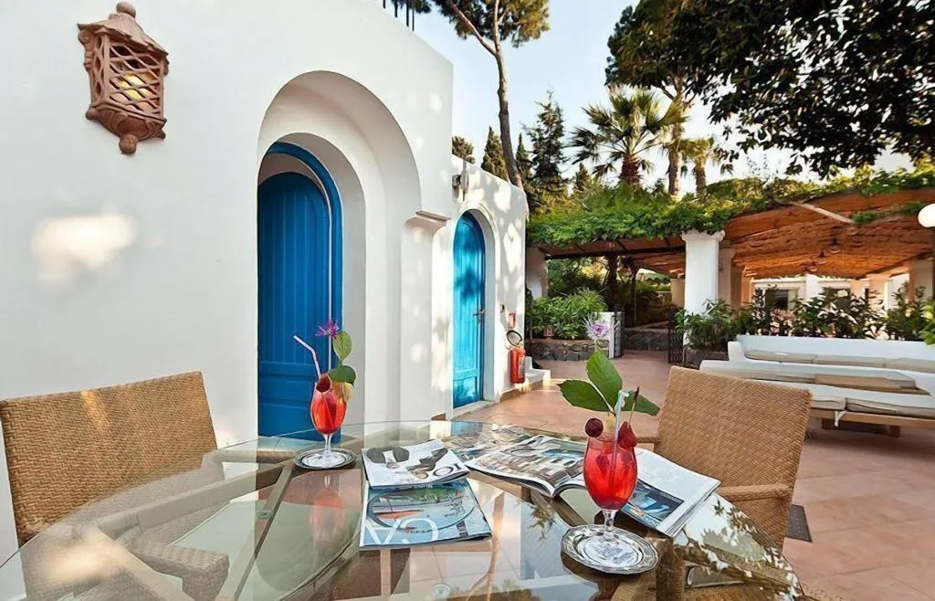 Terrace, Grand Hotel il Moresco, Naples