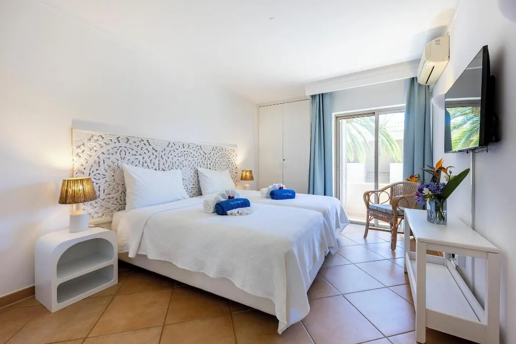 Room, Vila Palmeira, Algarve