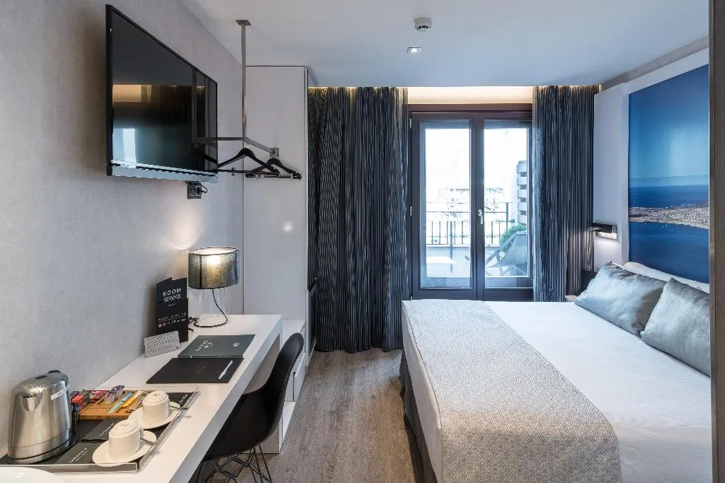 DOUBLE WITH TERRACE Room, Catalonia Gran Via BCN, Barcelona