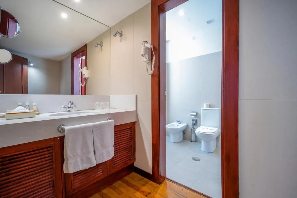 SUITE GRAND DELUXE Room, Quinta das Lagrimas - Small Luxury Hotel, Porto