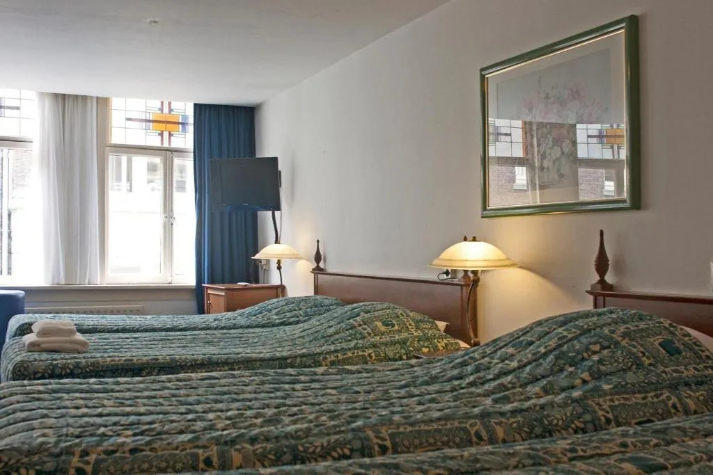 Room, Prins Hendrik, Amsterdam