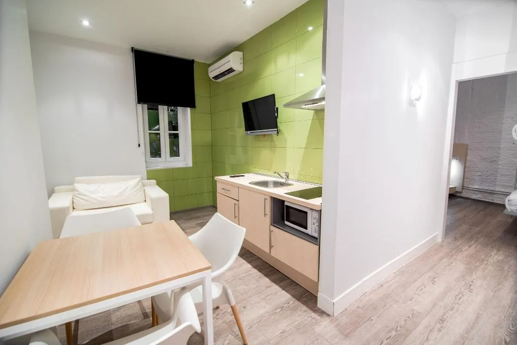 APARTMENT WITH DOUBLE BED Room, Petit Palace Boquería Garden, Barcelona