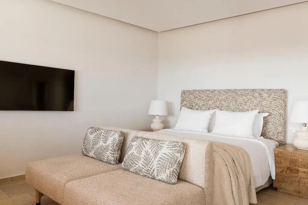 JUNIOR SUITE GARDEN VIEW Room, Amaria Beach Resort, Athens