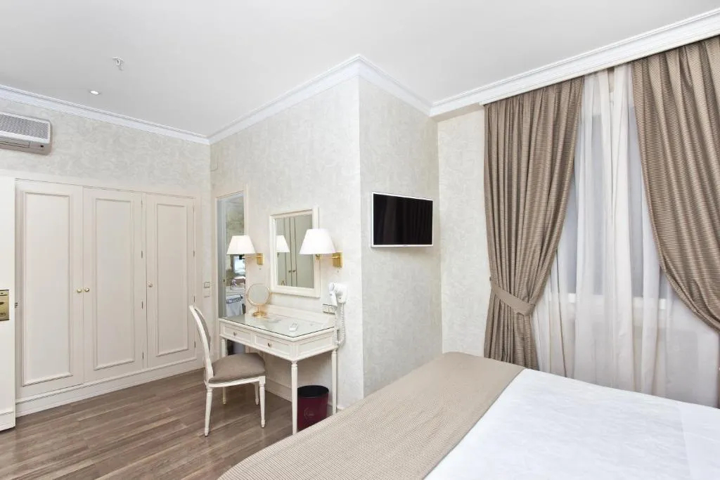 DOUBLE SUPERIOR Room, Hotel Atlantico, Madrid