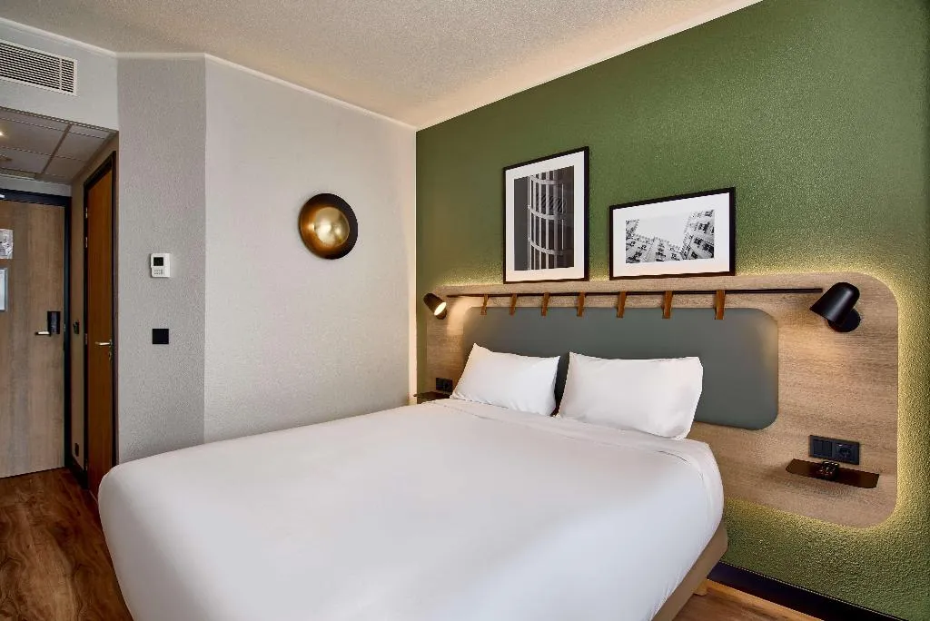 DOUBLE QUEEN SIZE BED Room, Campanile Prime Krakow Old Town, Krakow