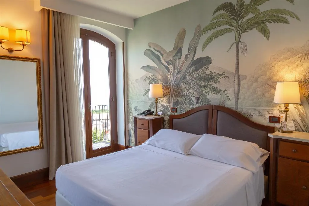JUNIOR SUITE CAPACITY 3 Room, Best Western Hotel Santa Caterina, Catania