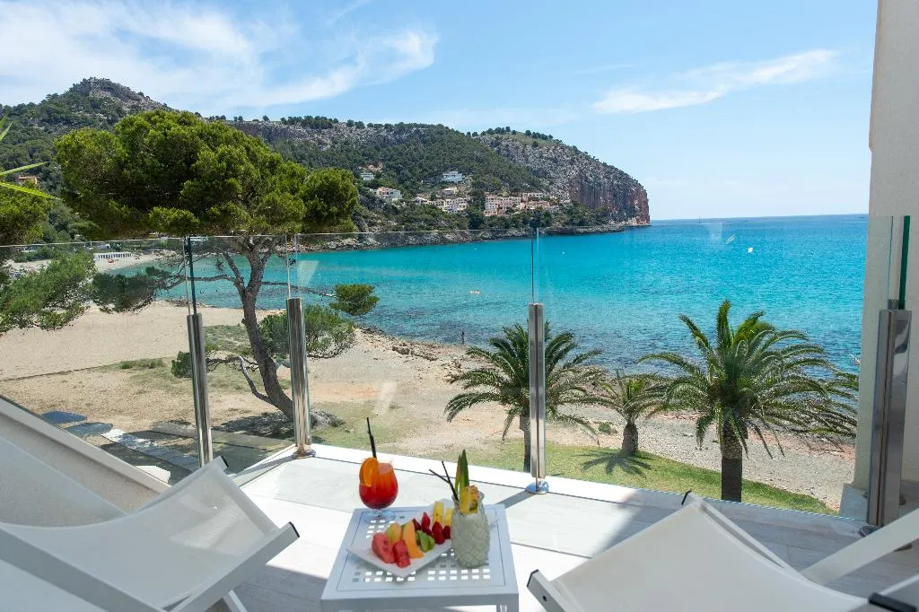 Double or Twin SIDE SEA VIEW Room, Melbeach Hotel & Spa, Majorca