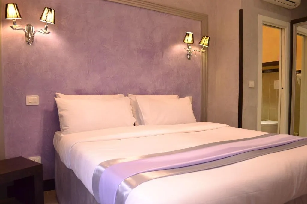 Room, Tiburtina House, Rome