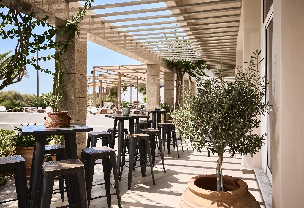 Terrace, Tylissos Beach Hotel - Adults Only, Crete