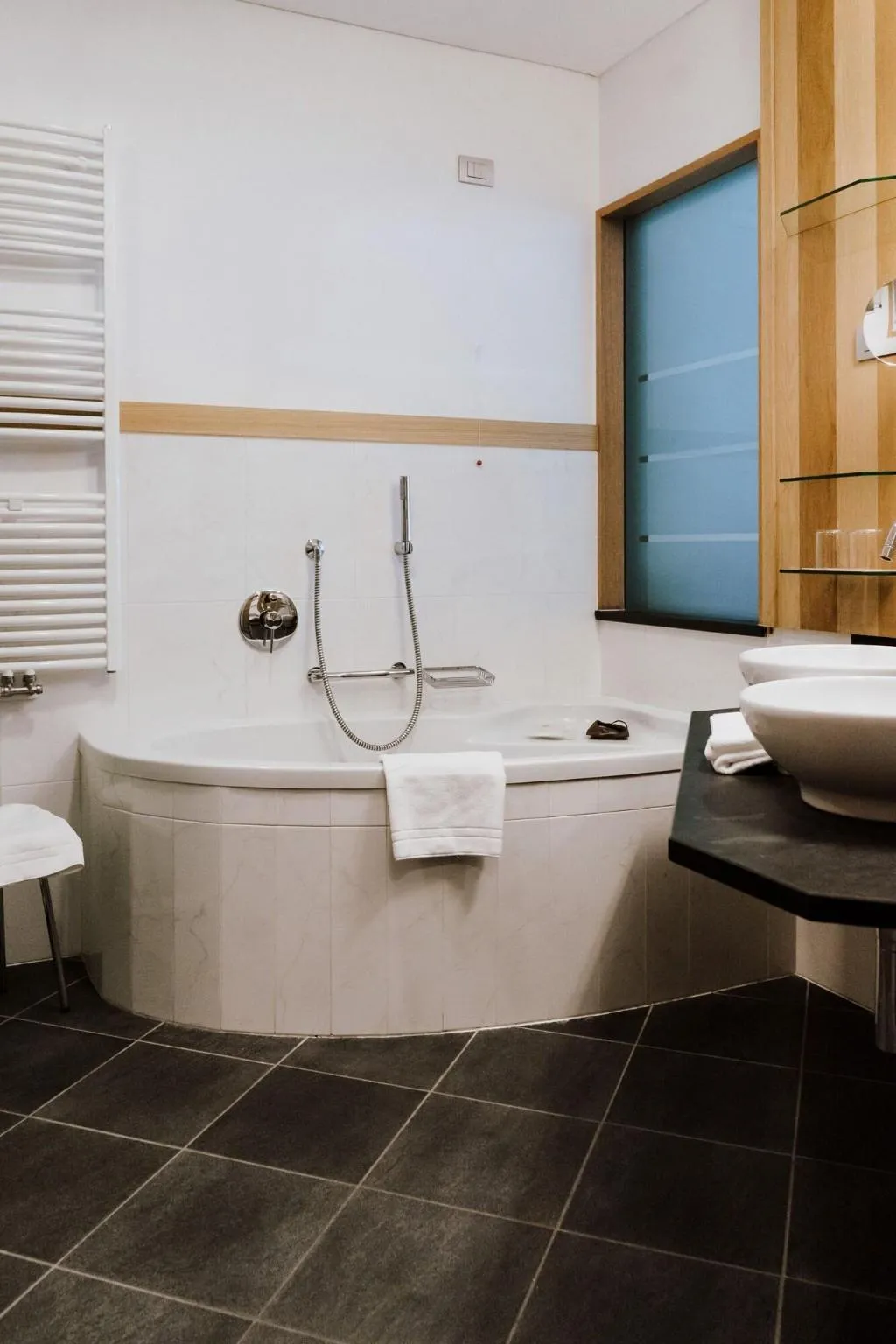 Room, Lac Salin Spa & Mountain Resort, Milan