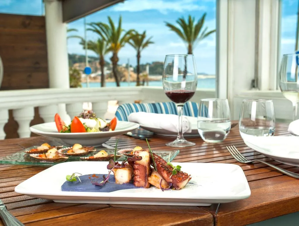 Restaurant, Hotel Blanes Horitzó by Pierre & Vacances, Costa Brava