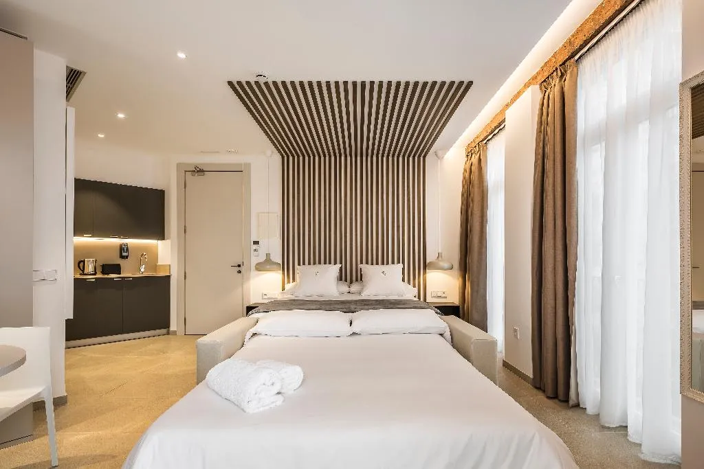 APARTMENT ONE BEDROOM Room, Mon Suites Benlliure, Valencia