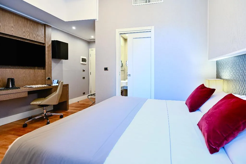DOUBLE SUPERIOR Room, Delle Nazioni, Rome