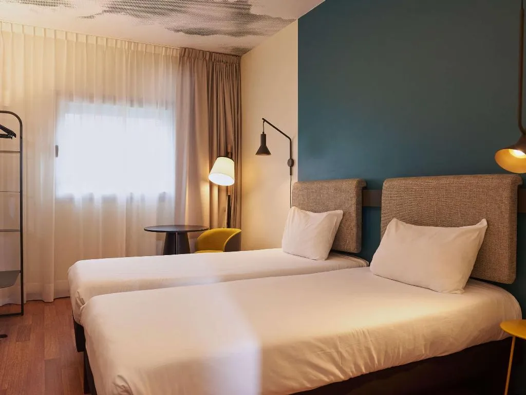 TWIN SUPERIOR Room, Ibis Madrid Aeropuerto Barajas, Madrid