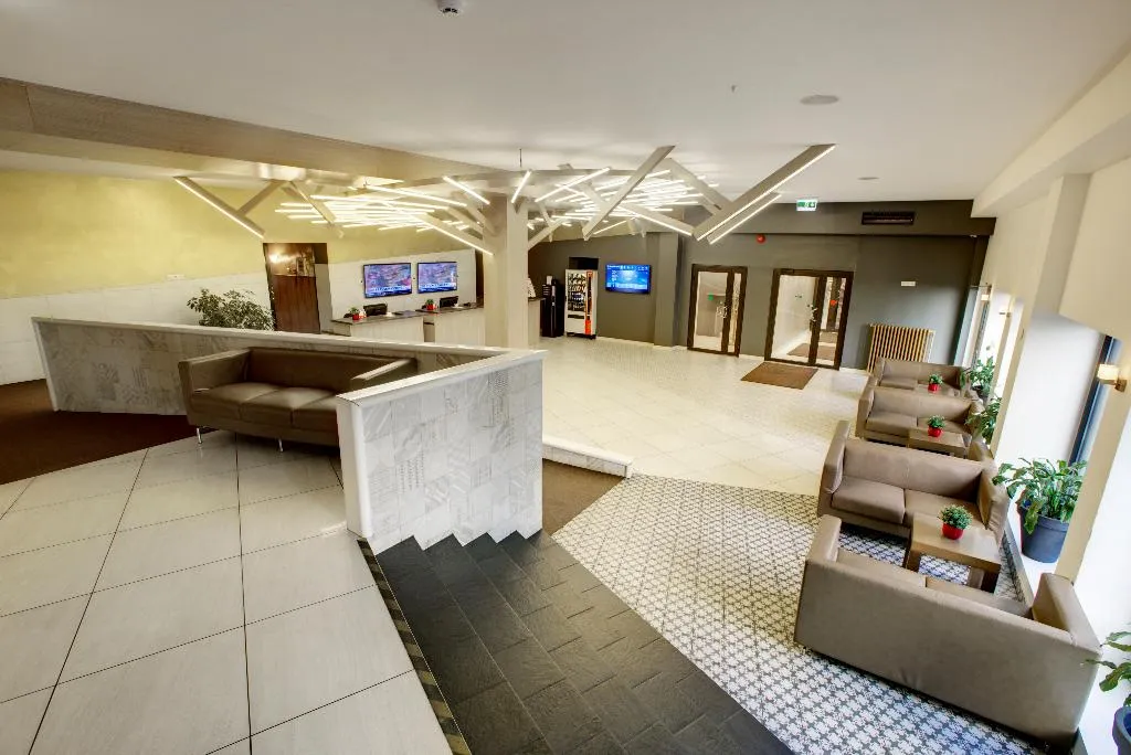 Lobby, Dzingel, Tallinn