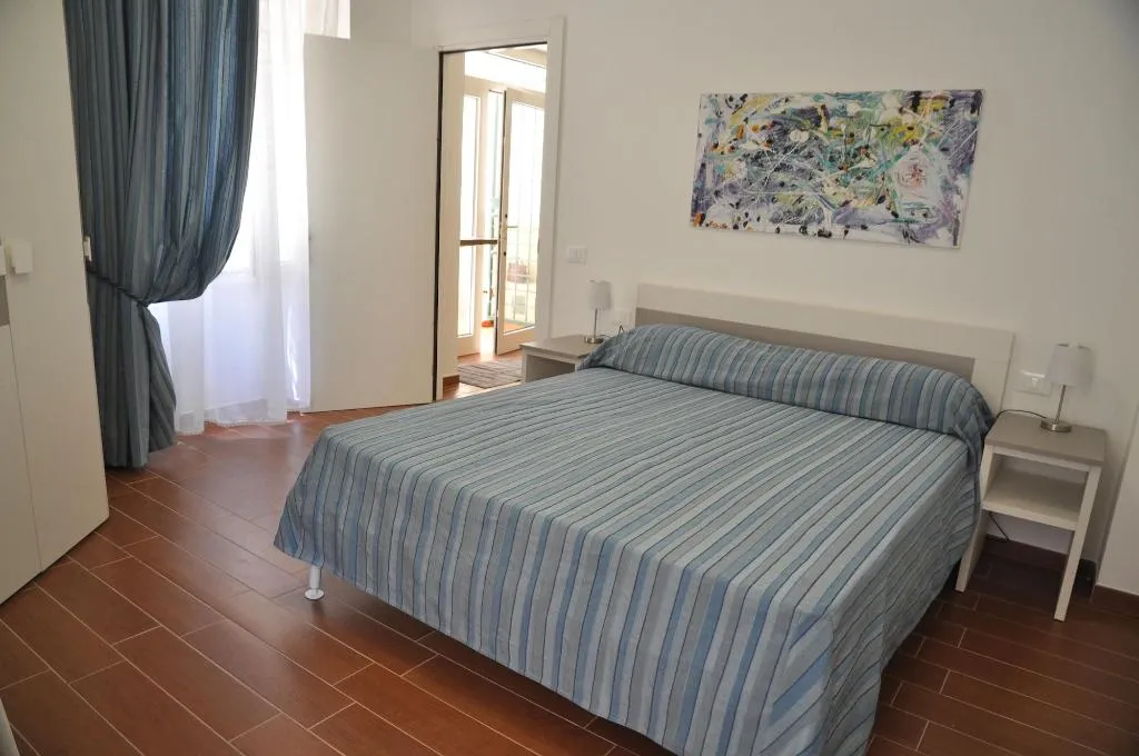 Room, B B Five Roma, Rome