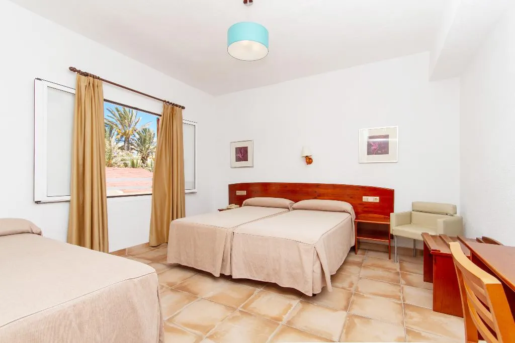 TRIPLE STANDARD Room, Hostal San Juan, Costa Blanca