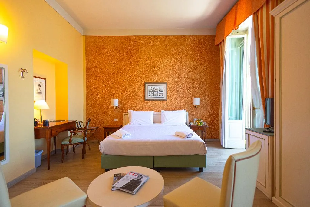 JUNIOR SUITE LAKE VIEW Room, LVG Hotel Collection - Hotel Pallanza, Milan
