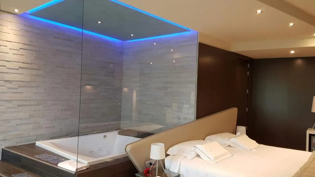 SUITE WITH JACUZZI WITH VIEWS Room, Hotel Griso Collection, Milan