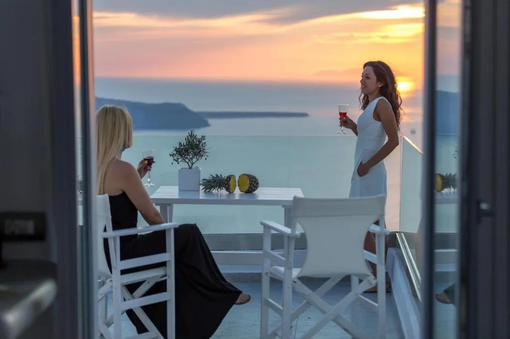 Room, Unique Suites, Santorini