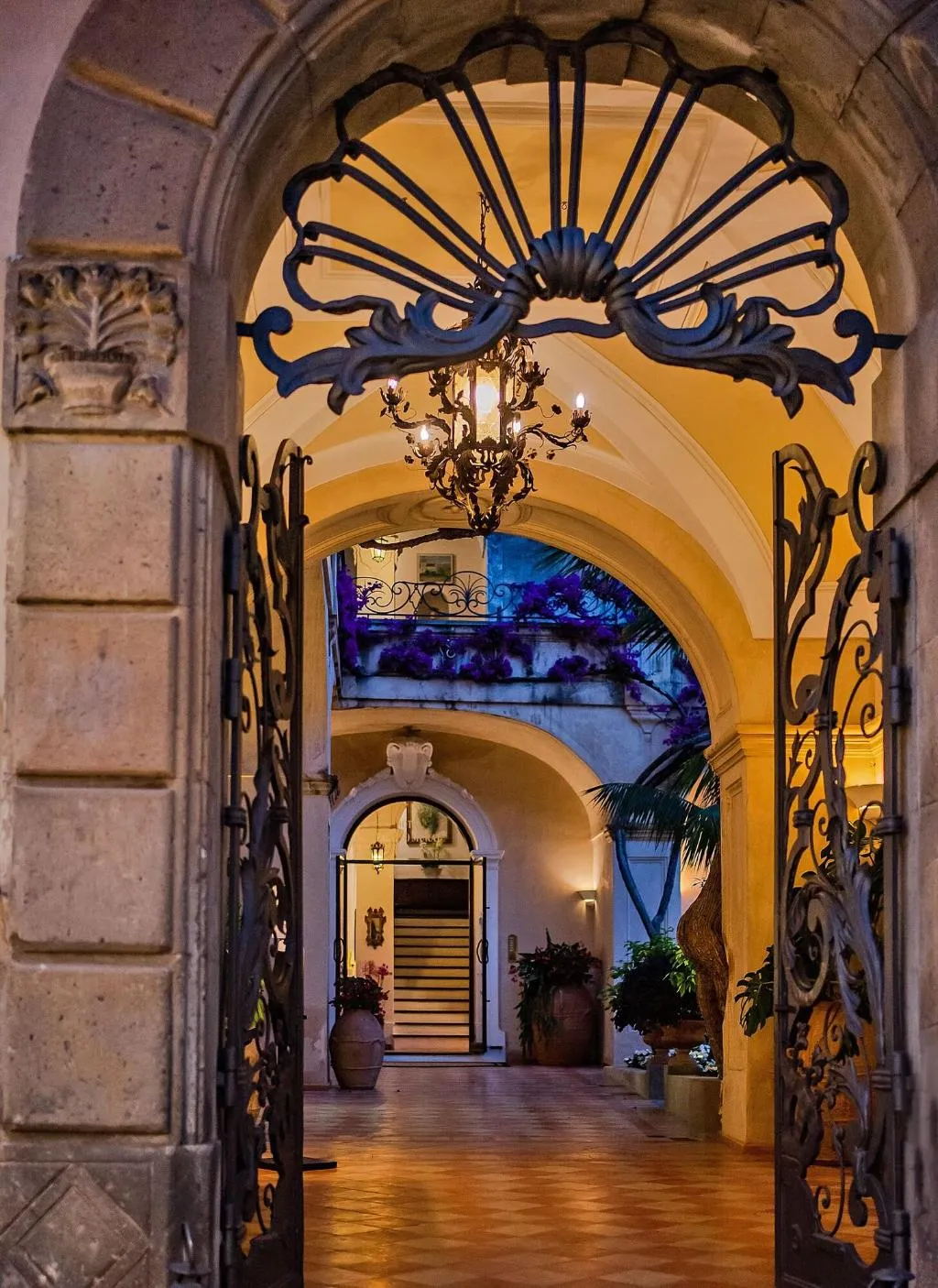 Lobby, Palazzo Murat, Naples